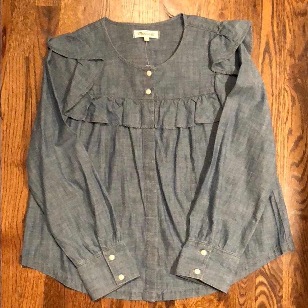 New with tags! Madewell Chambray Top